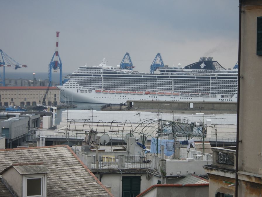 2012-03-31-002-Hotel-View-of-the-Port-Ferry-Departing