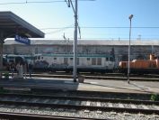 2012-04-08-016-Shunting-Engine-Fetching-Loco