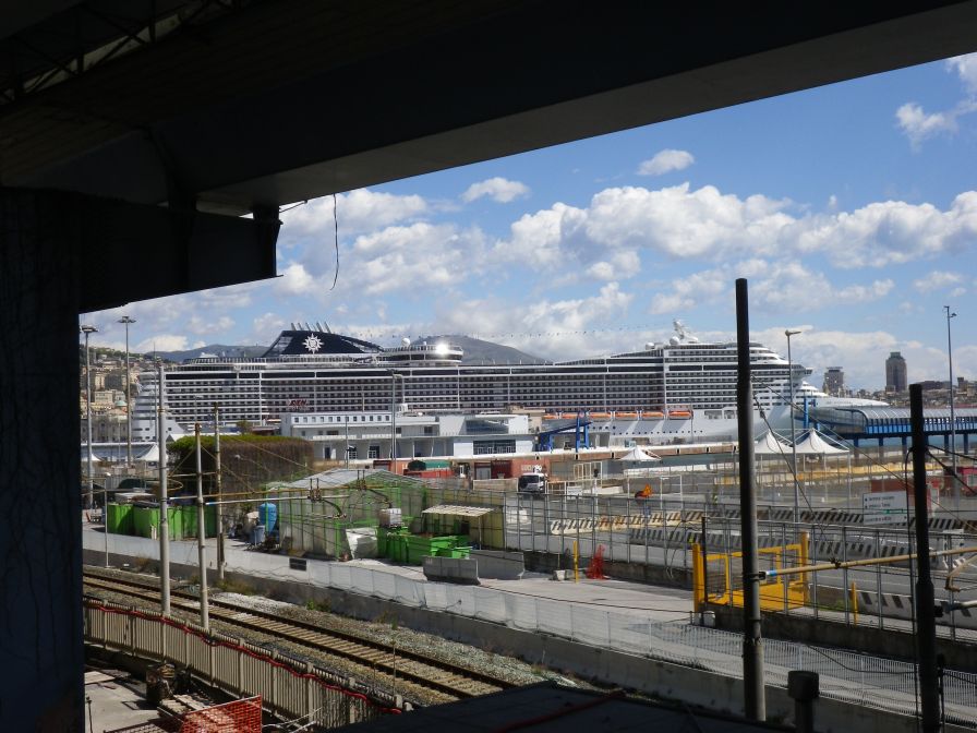 2012-04-08-024-MSC-Fantasia-HUGE