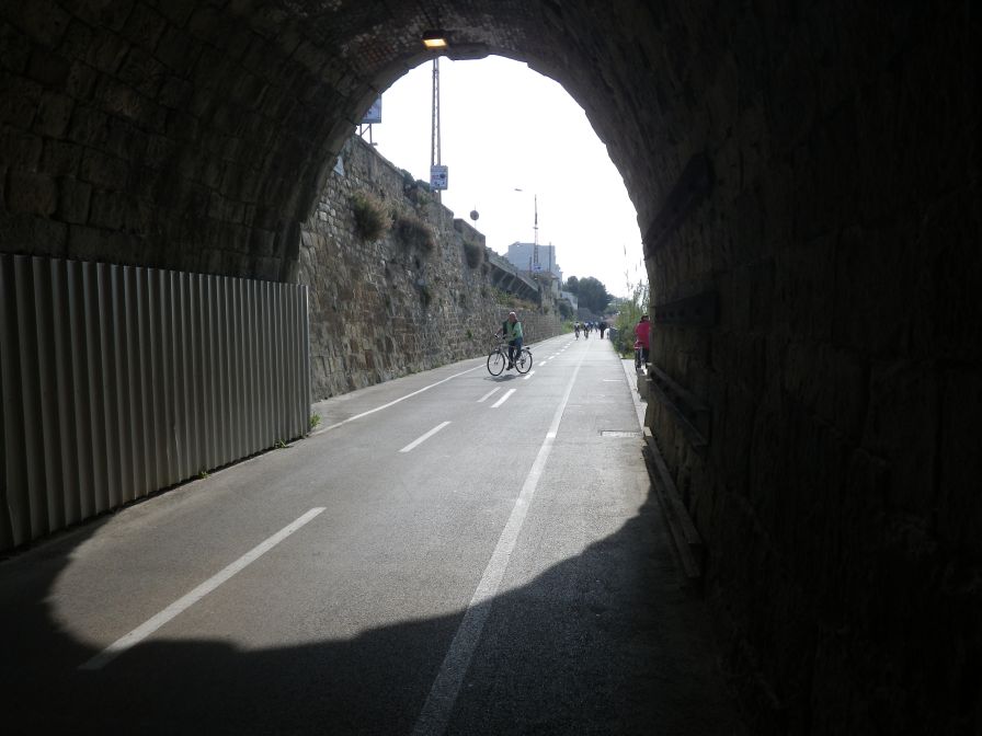 2012-04-03-011-Tunnel-1-of-4