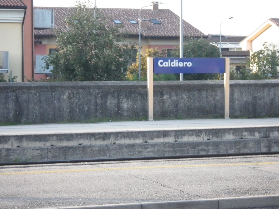 2013-10-31-002-Caldiero-at-Dawn