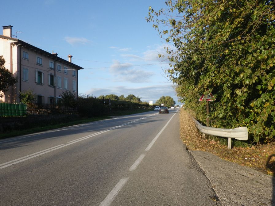 2013-10-31-003-Main-Road