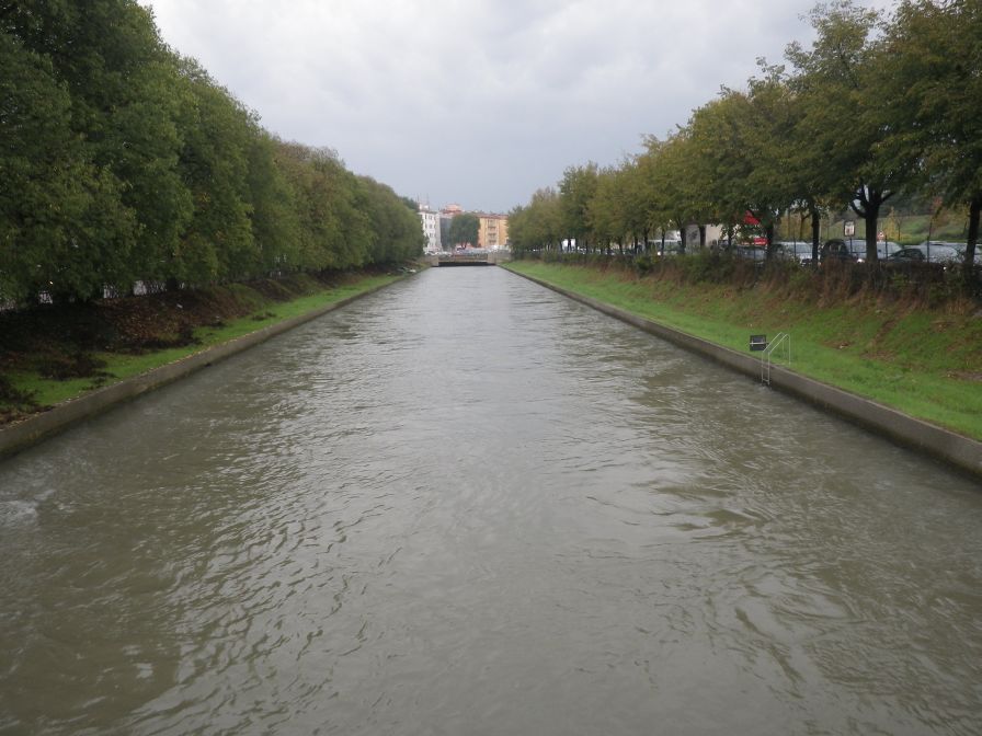 2013-10-30-001-River-in-Spate